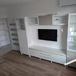 Dwupokojowe Z Osobna Kuchnia Na Osiedlu Przystanek Miedzylesie