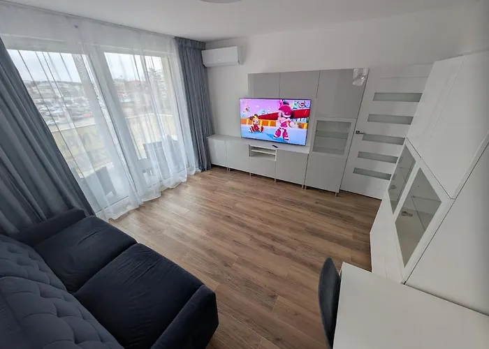 Dwupokojowe Z Osobna Kuchnia Na Osiedlu Przystanek Miedzylesie